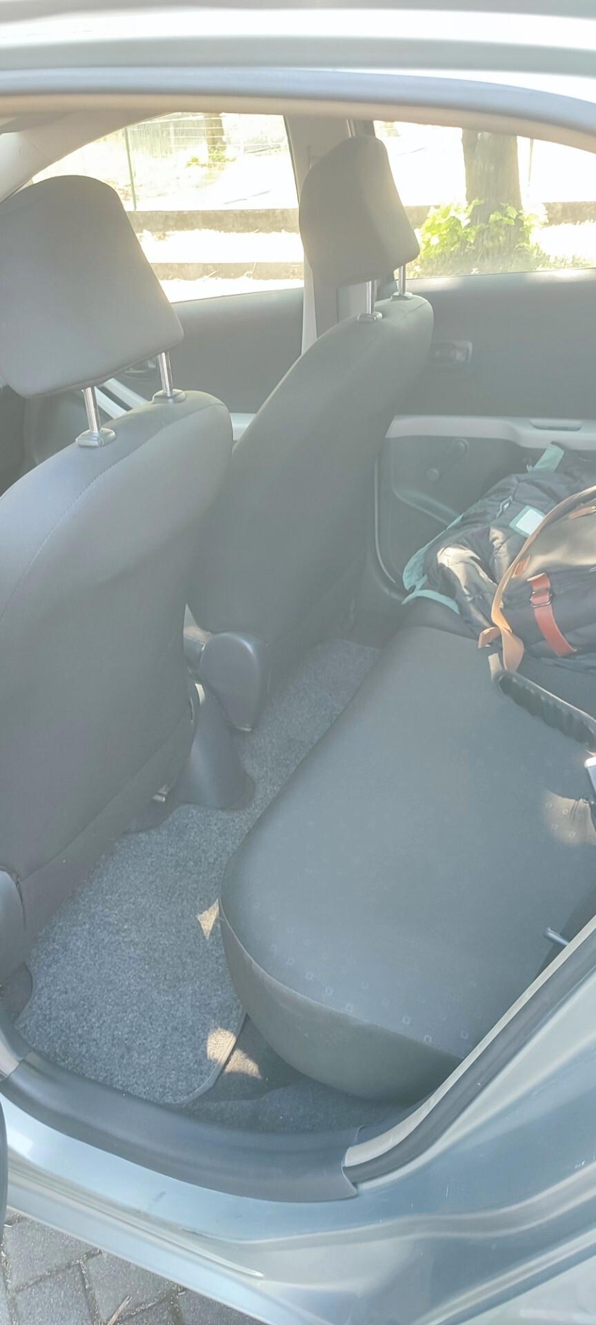 Toyota Yaris 1.0 5 porte