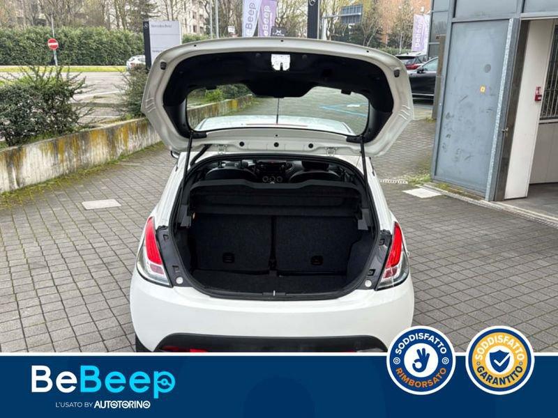 Lancia Ypsilon 1.2 8V ELEFANTINO 69CV MY14