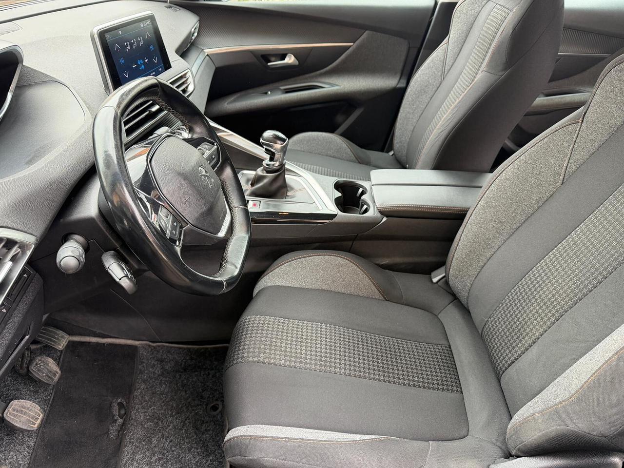 Peugeot 3008 BlueHDi 130 S&S Business