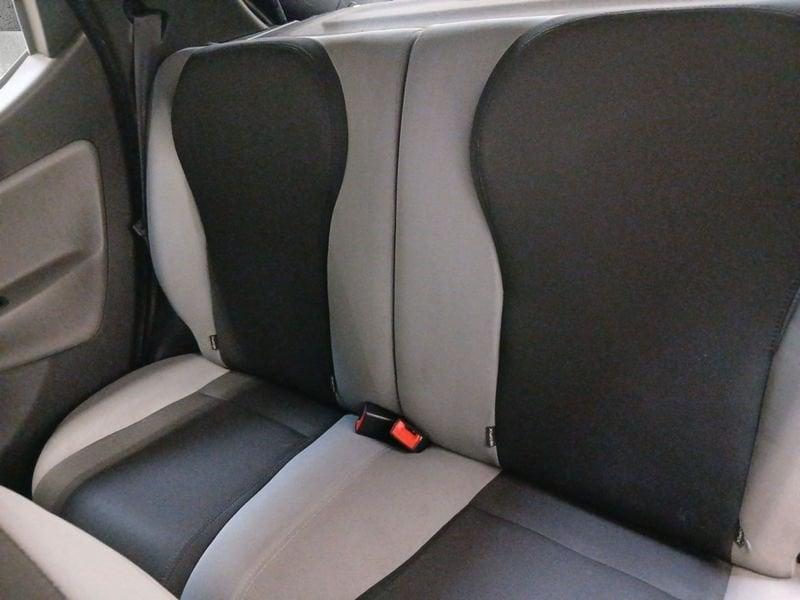 Lancia Ypsilon 1.2 8v Silver 69cv