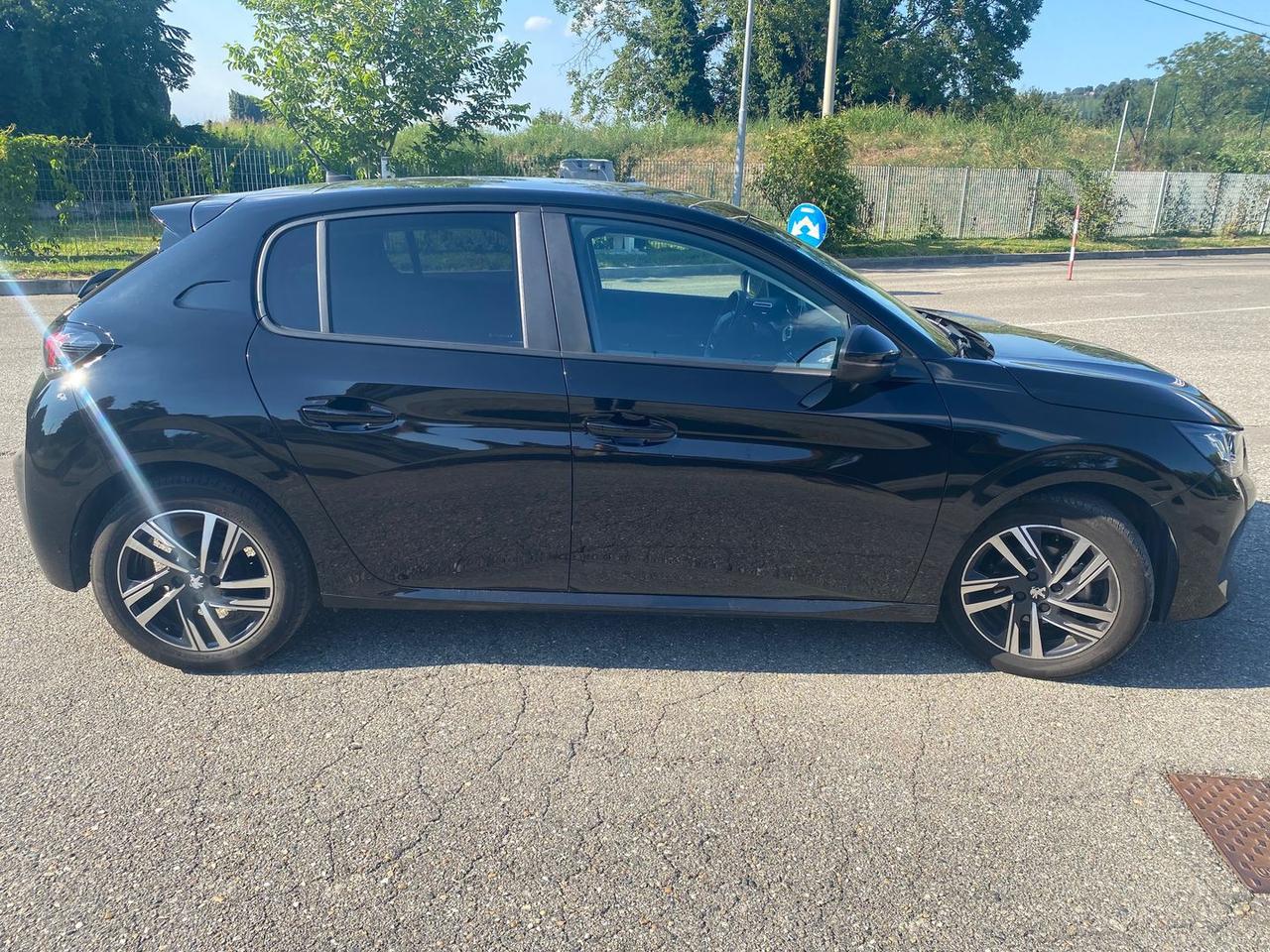 Peugeot 208 Active Pack 1.2 PureTech 75 #6434