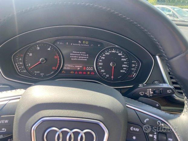 AUDI Q5 45 TDI quattro tiptronic Business Design