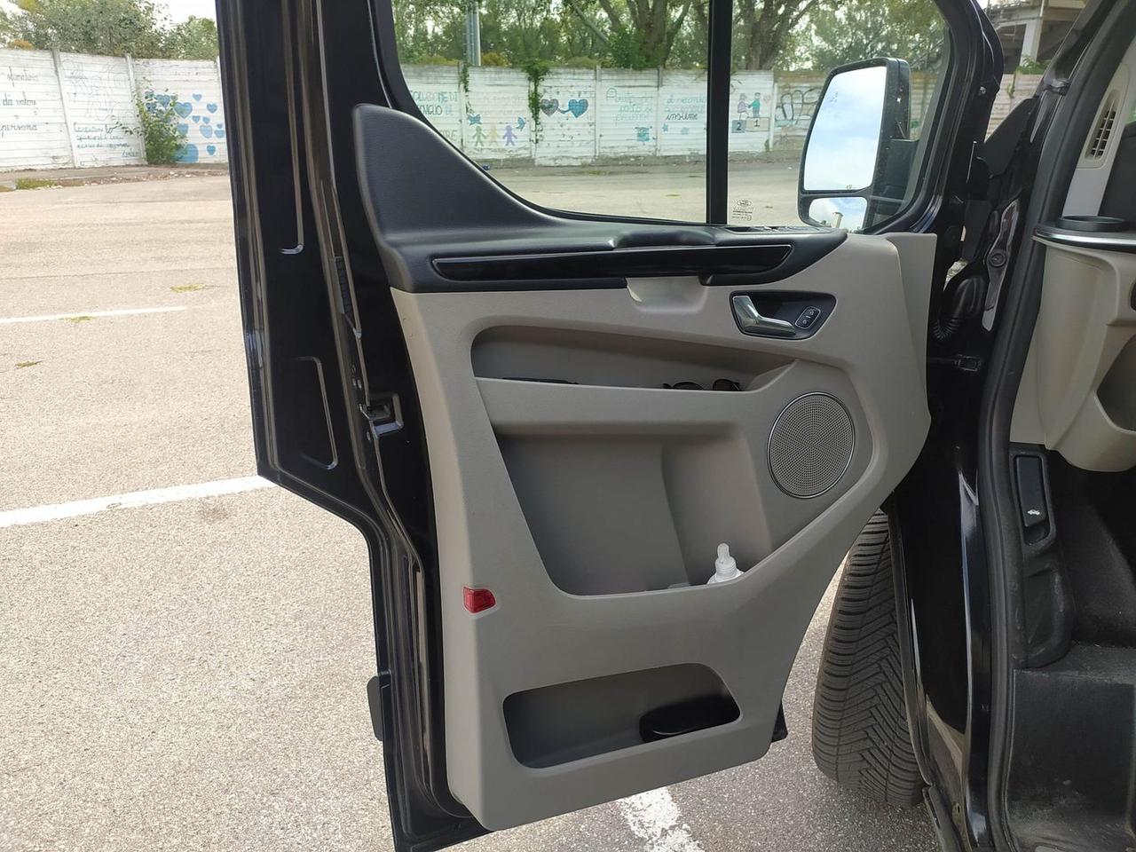 Ford Tourneo Custom titanium #50581