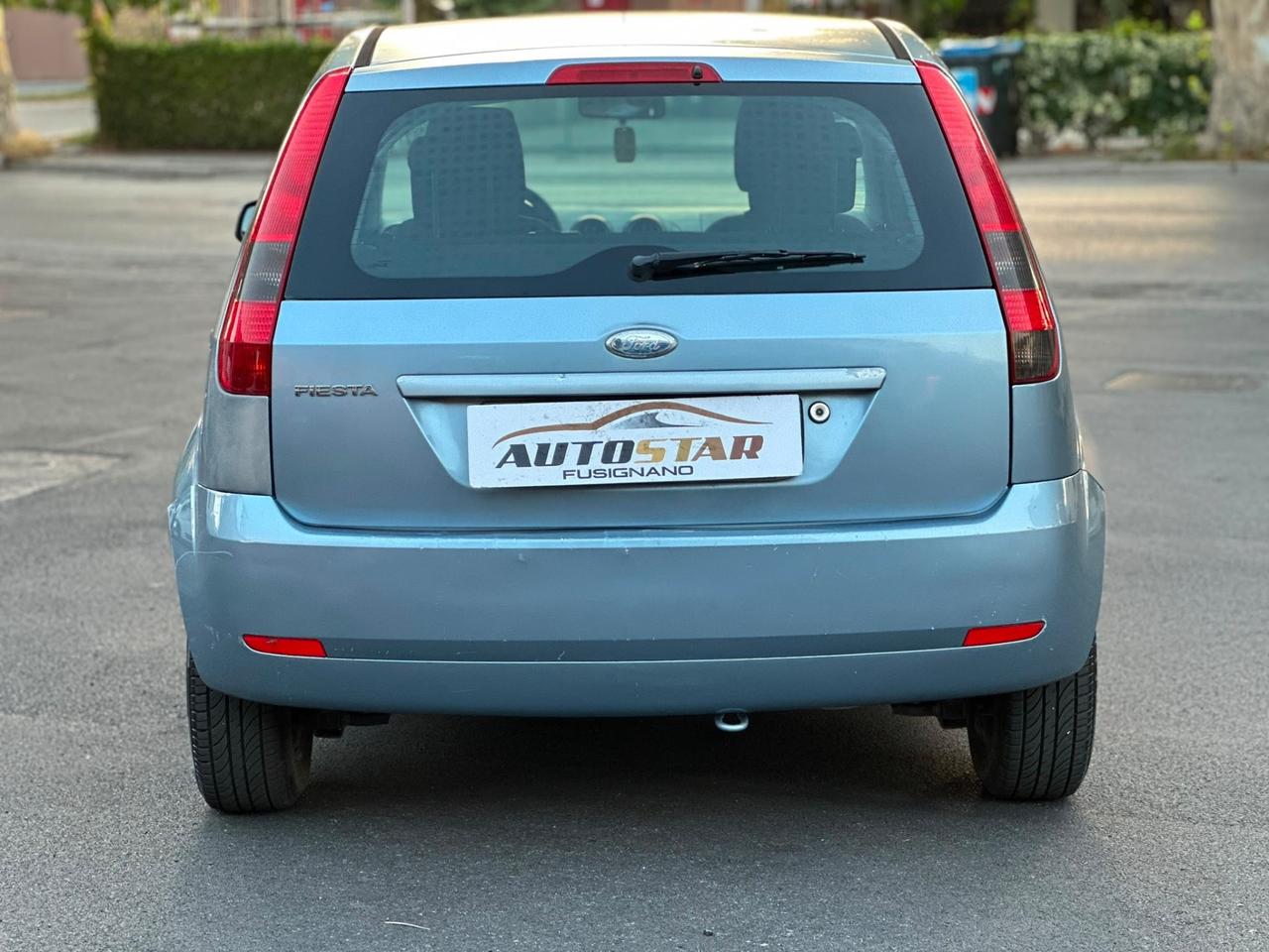 Ford Fiesta 1.4 16V 5p. Collection 2005