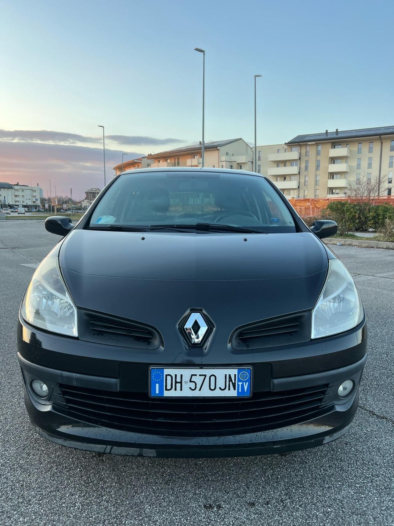 Renault Clio Storia 1.2 5 porte Confort