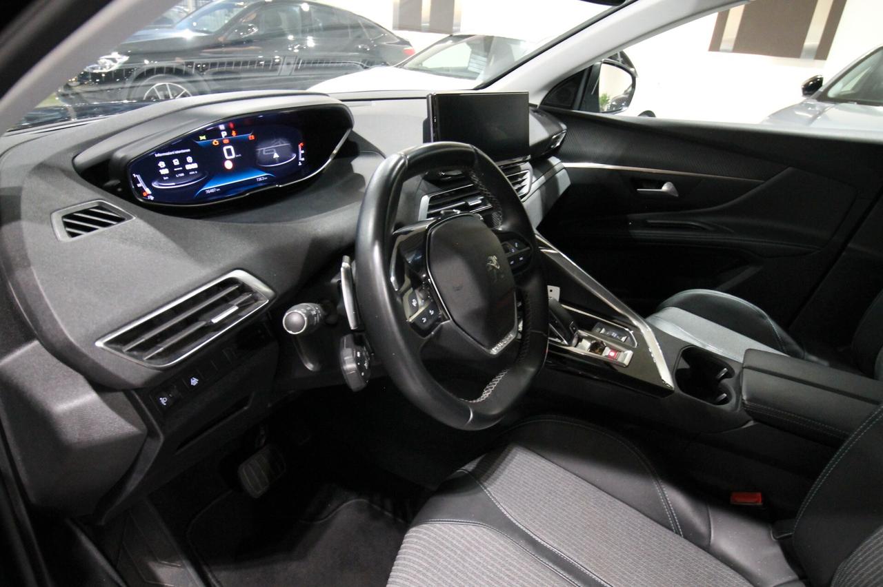 PEUGEOT 5008 1.5 130 CV ALLURE