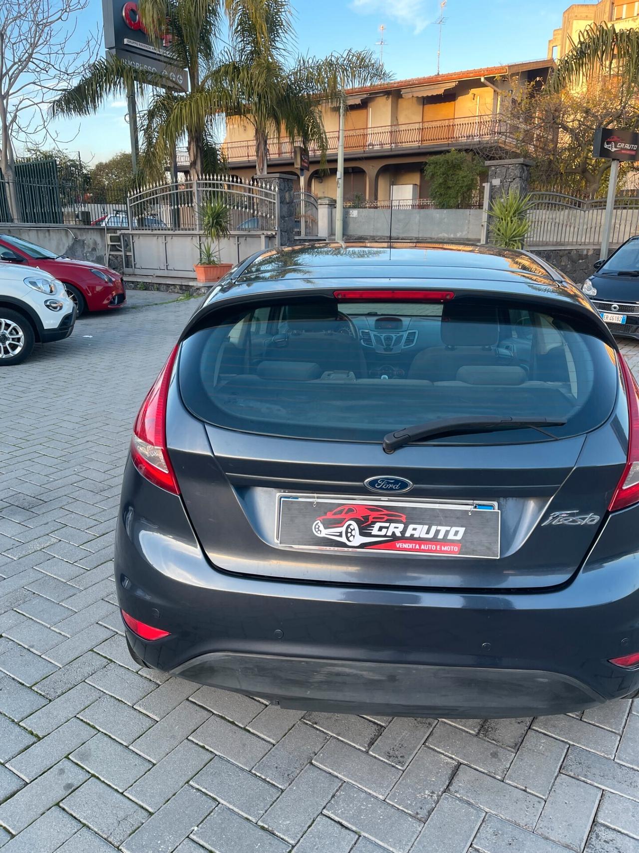 Ford Fiesta 1.2 82cv