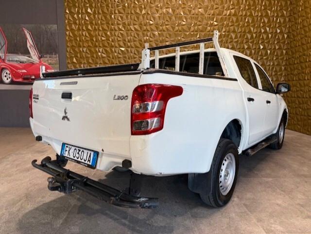 Mitsubishi L200 2.4 DI-D/154CV Double Cab Invite