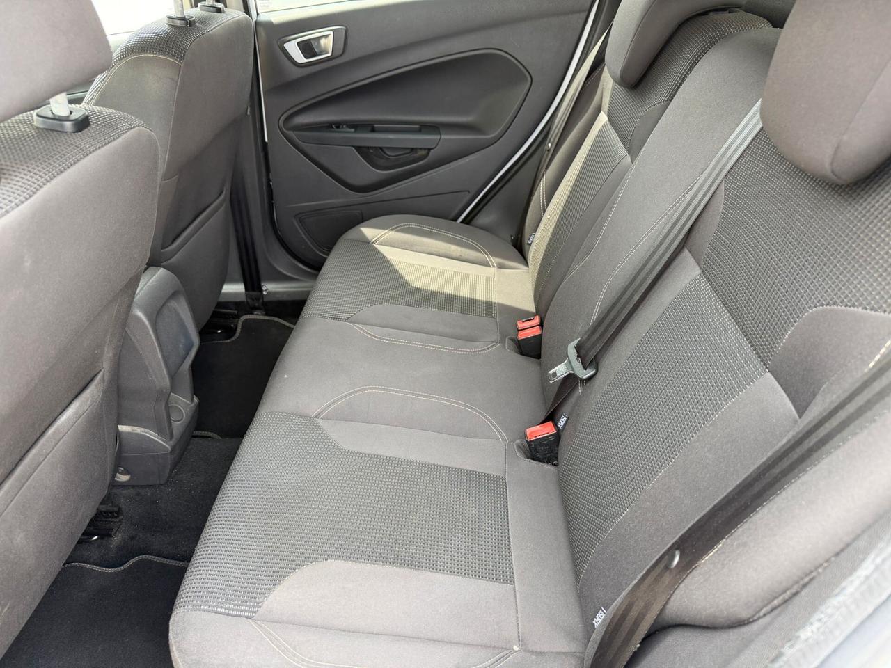 Ford Fiesta 1.4 5 porte Bz.- GPL Black & White Edition