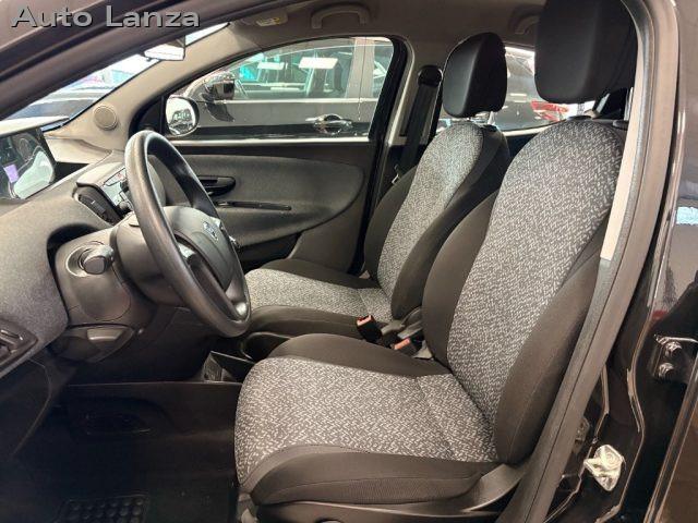 LANCIA Ypsilon 1.0 FireFly 5 porte S&S Hybrid Silver PREZZO REALE