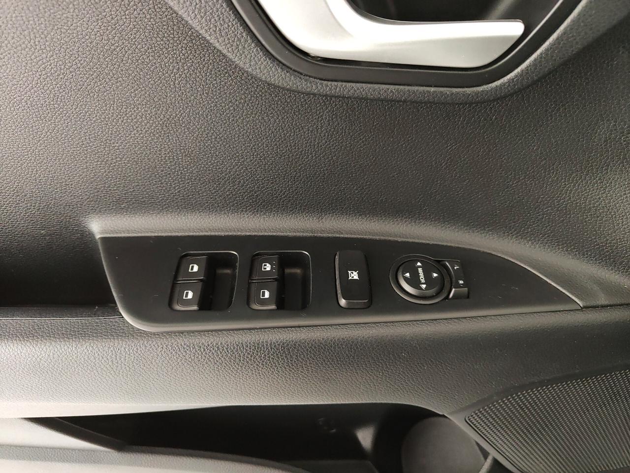 Kia Stonic 1.0 T-GDi 100 CV MHEV iMT Style