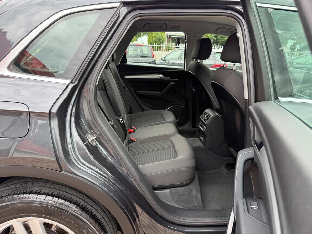 Audi Q5 40 TDI S tronic Business