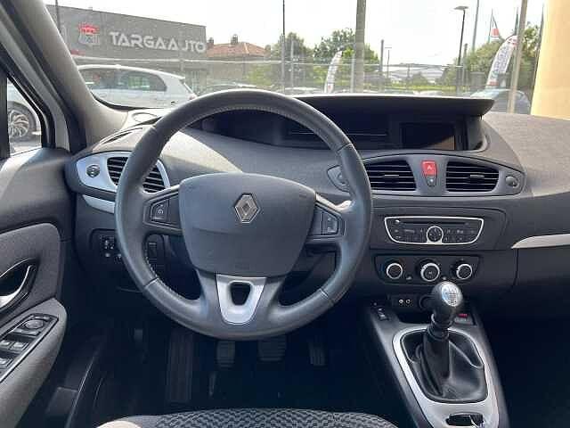 Renault Scenic X-Mod 1.6 Attractive
