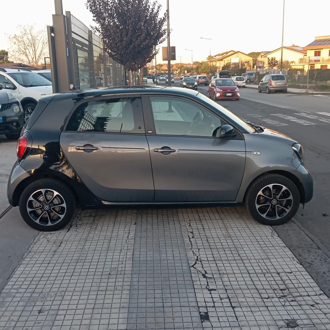 Smart ForFour 70 1.0 Prime