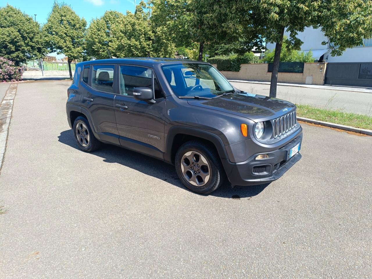 Jeep Renegade 1.6 Mjt del 2017 PER NEOPATENTATI