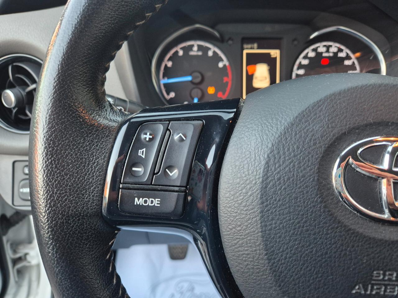 Toyota Yaris ACTIVE 1.0BENZINA 69CV