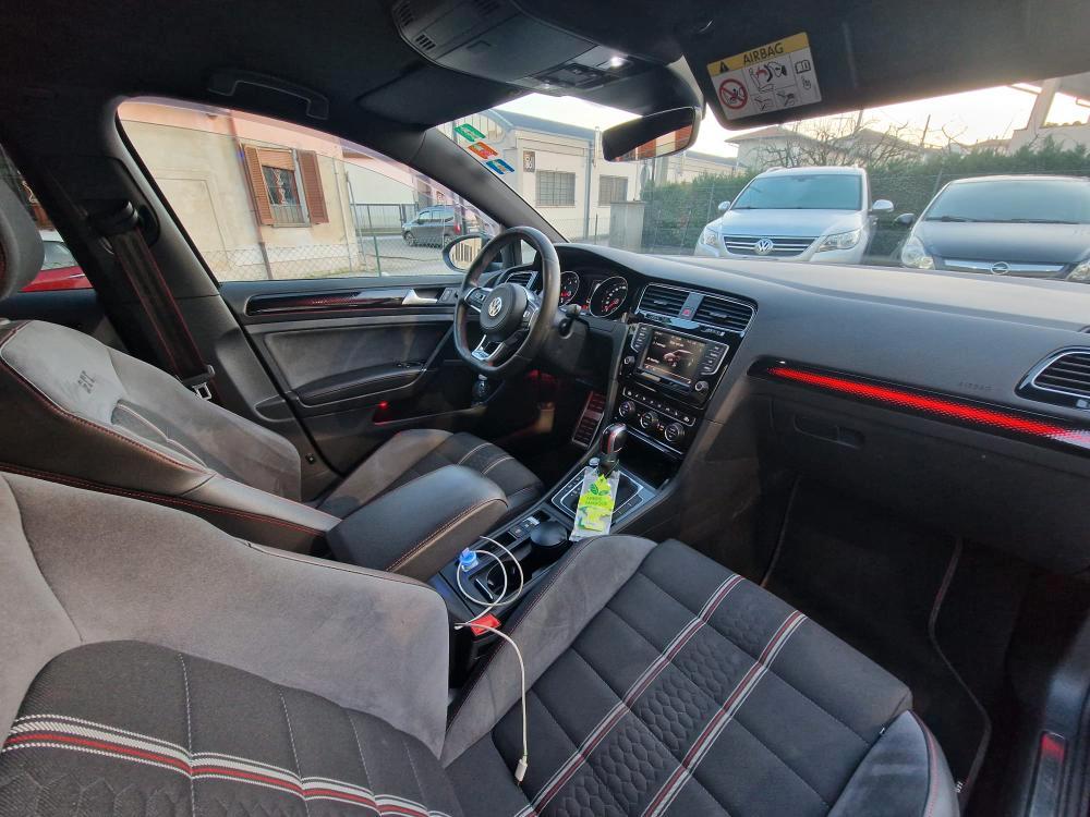 VOLKSWAGEN GOLF 7 GTI CLUB SPORT