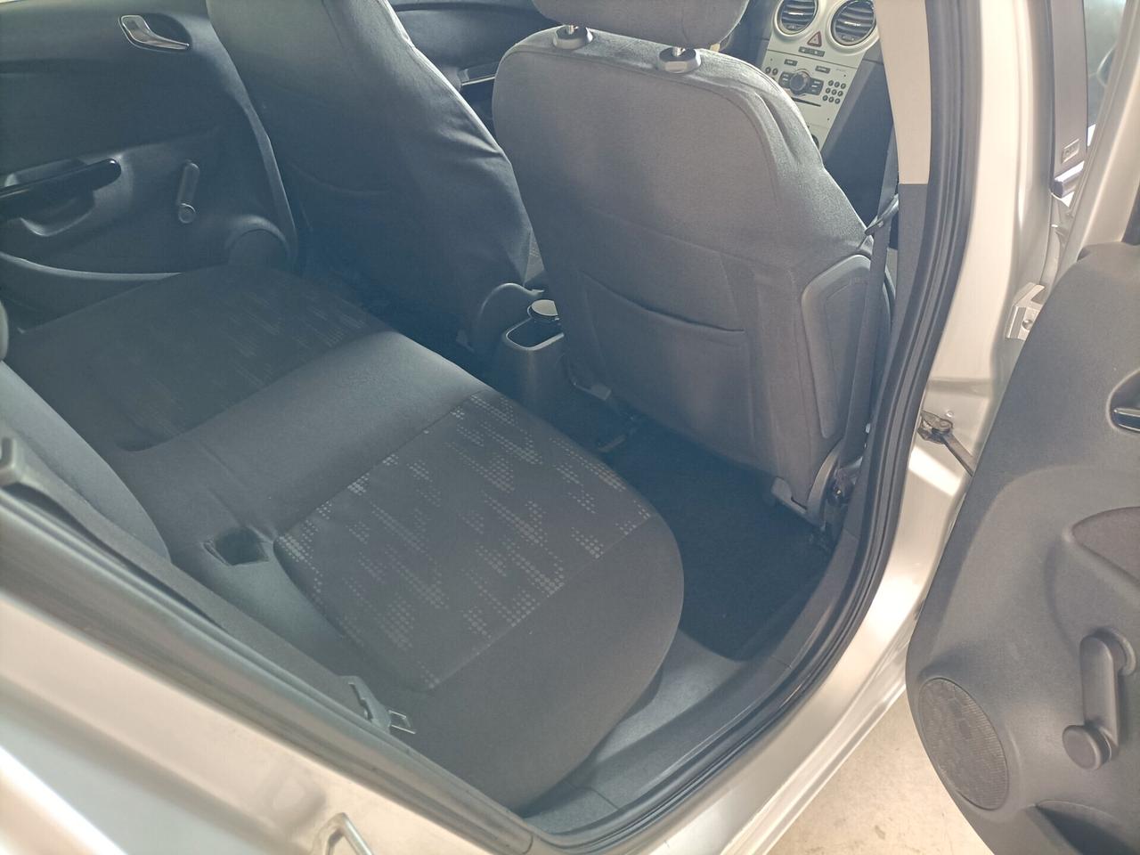 Opel Corsa 1.3 CDTI 95CV F.AP. 5 porte Cosmo - 10/2011