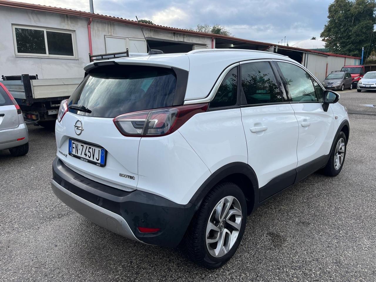 Opel crossland 1.2/110 cv - km 60000-2018