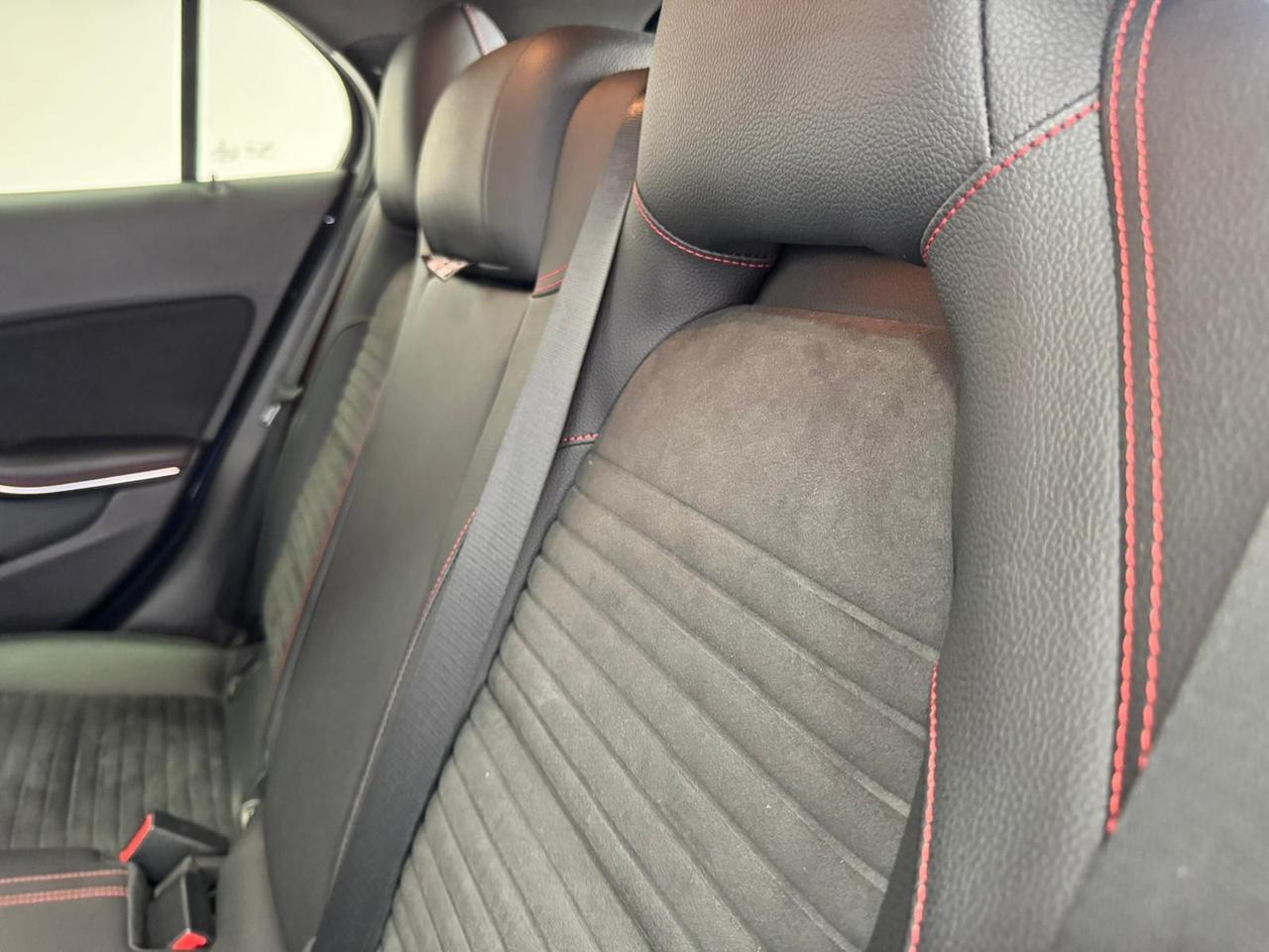 Mercedes-benz GLA 200 d Automatic 4Matic Premium-AMG-FULL-2017