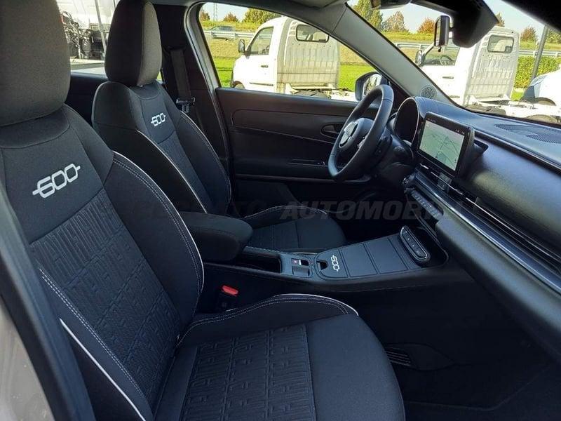 FIAT 600 600 1.2 hybrid 145cv auto