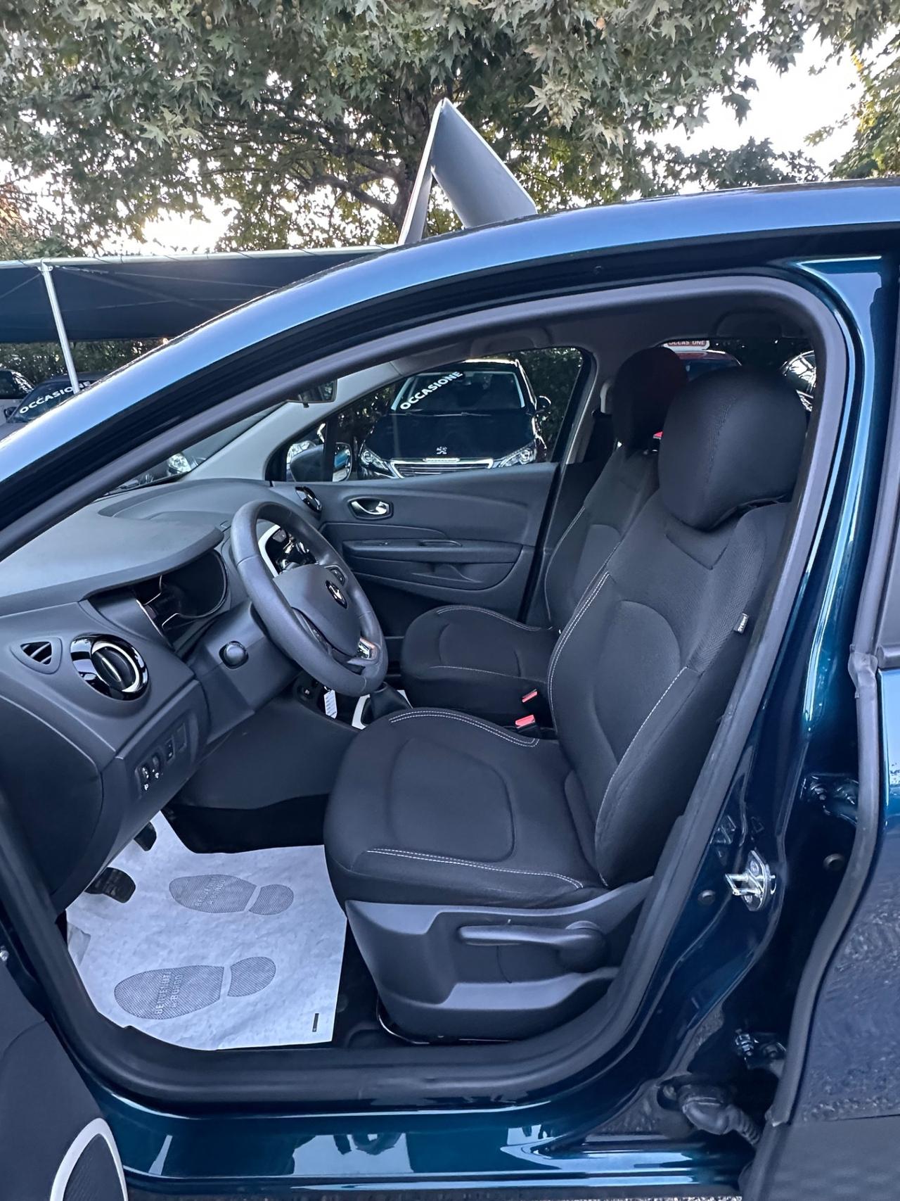 Renault Captur dCi 8V 90 CV EDC Sport Edition2