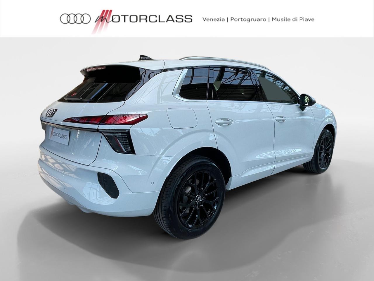 Audi Q3 2.0 tdi 150cv business advanced s tronic