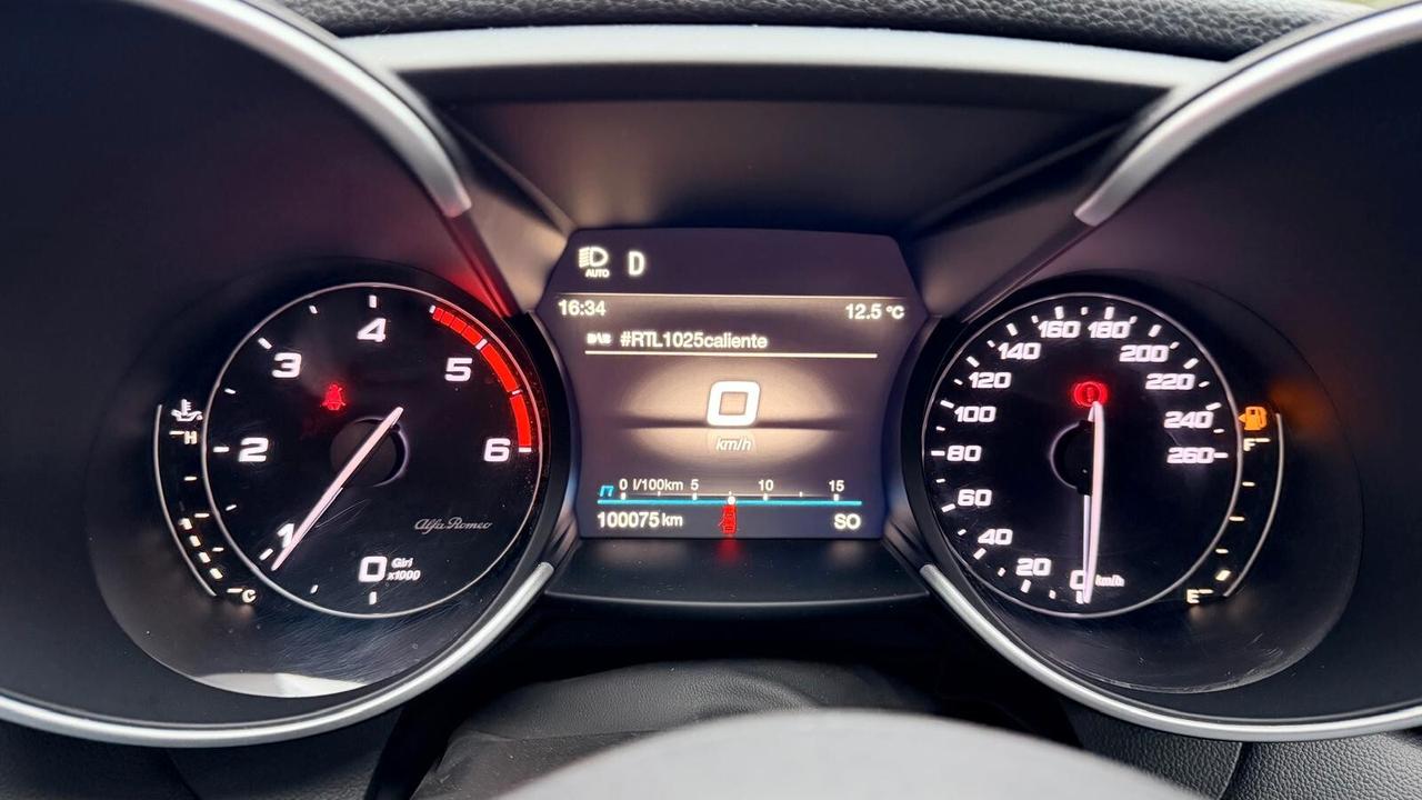Alfa Romeo Giulia 2.2 Turbodiesel 160 CV AT8 Sprint