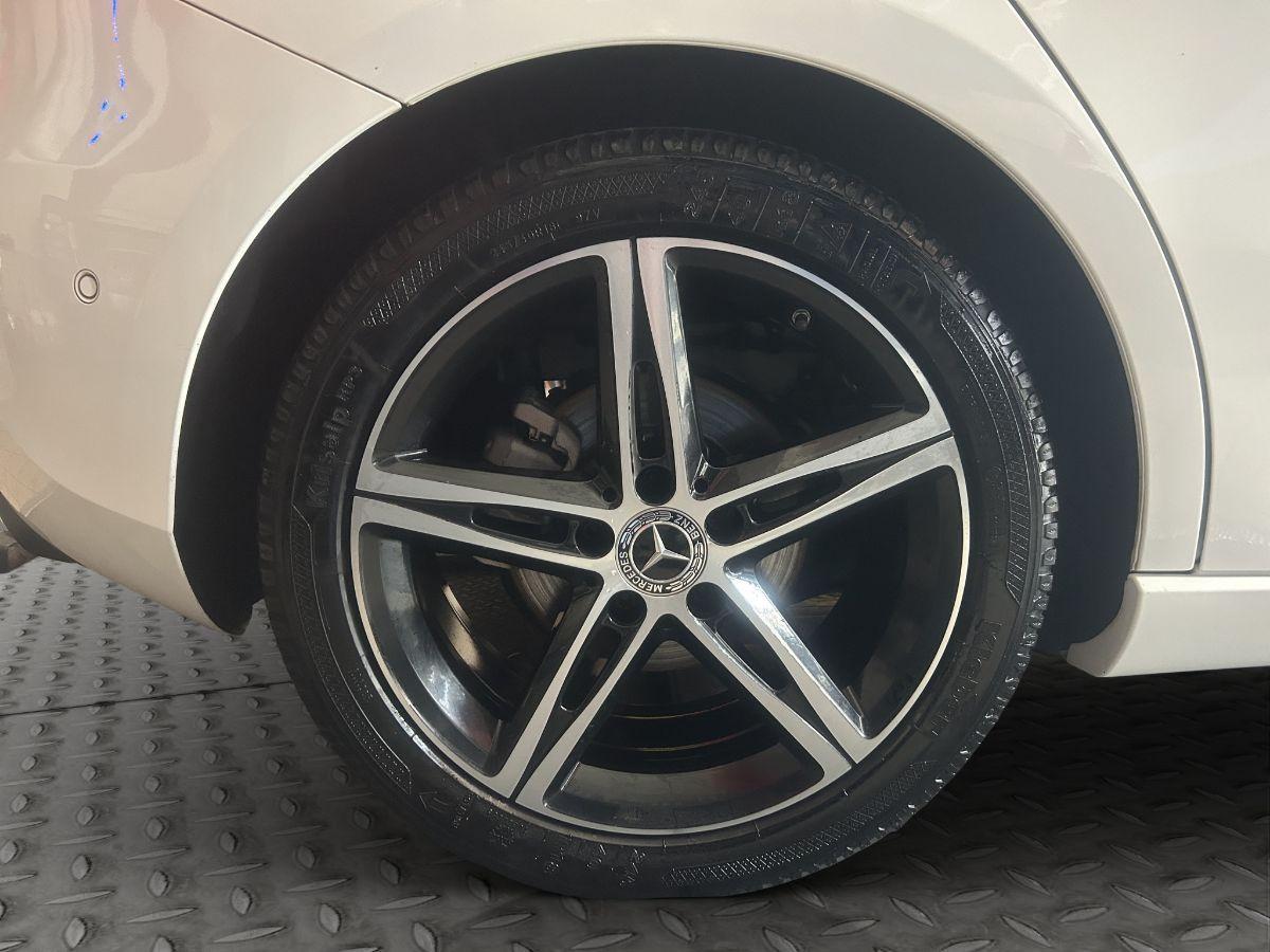 MERCEDES - Classe A - A 180 d 115cv Automatic Premium AMG