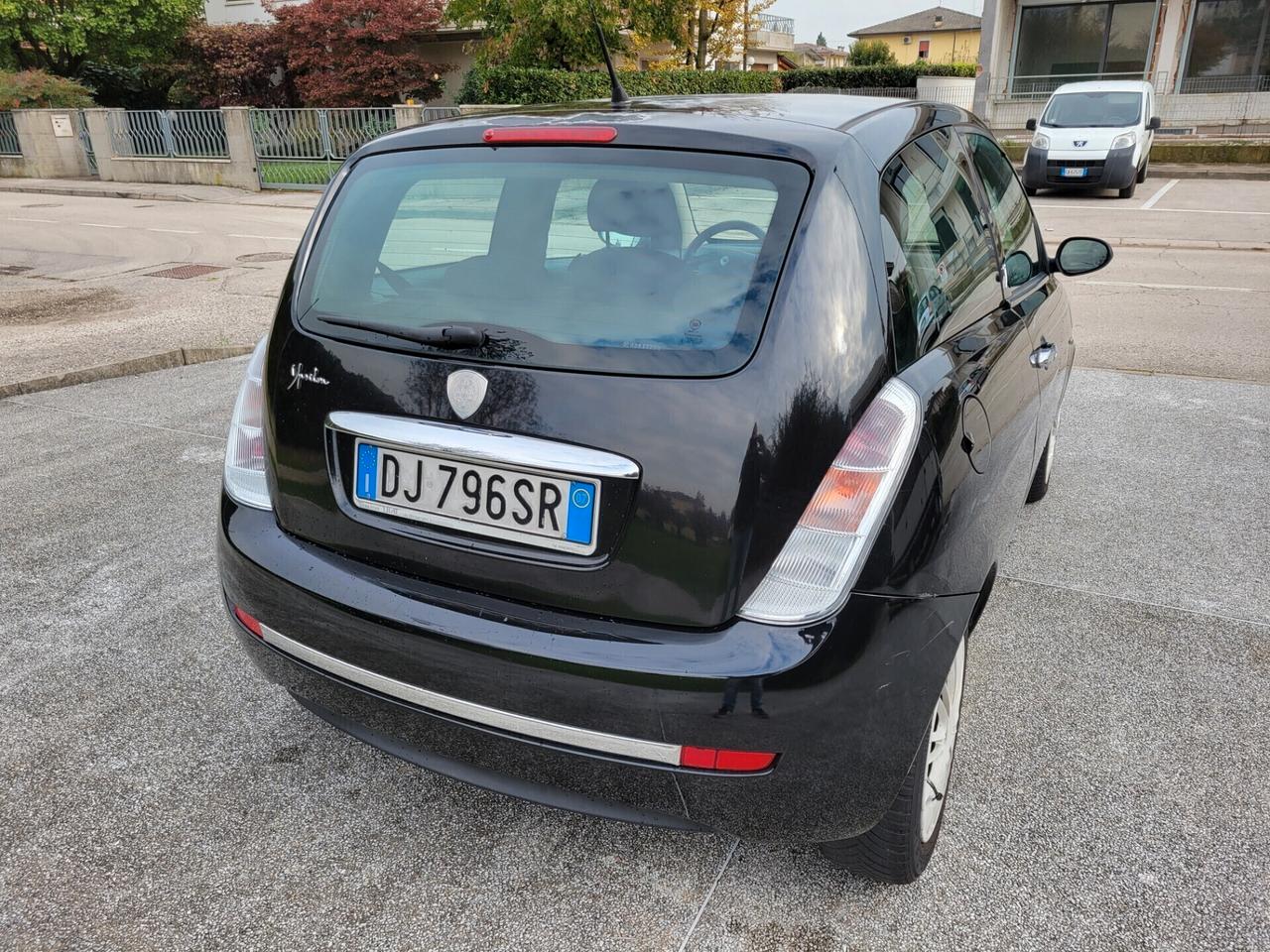 Lancia Ypsilon 1.2 60cv Benz/Gpl NEOPATENTATI