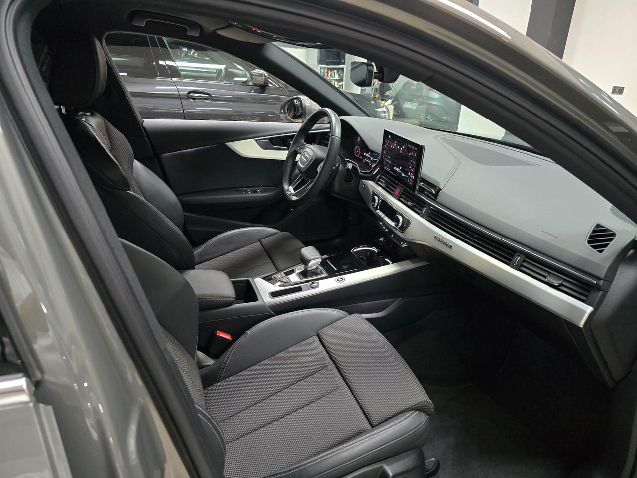 Audi A4 Avant 40 TDI quattro S tronic line edition