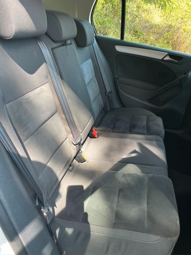 Volkswagen Golf 1.6 TDI DPF 5p. Highline