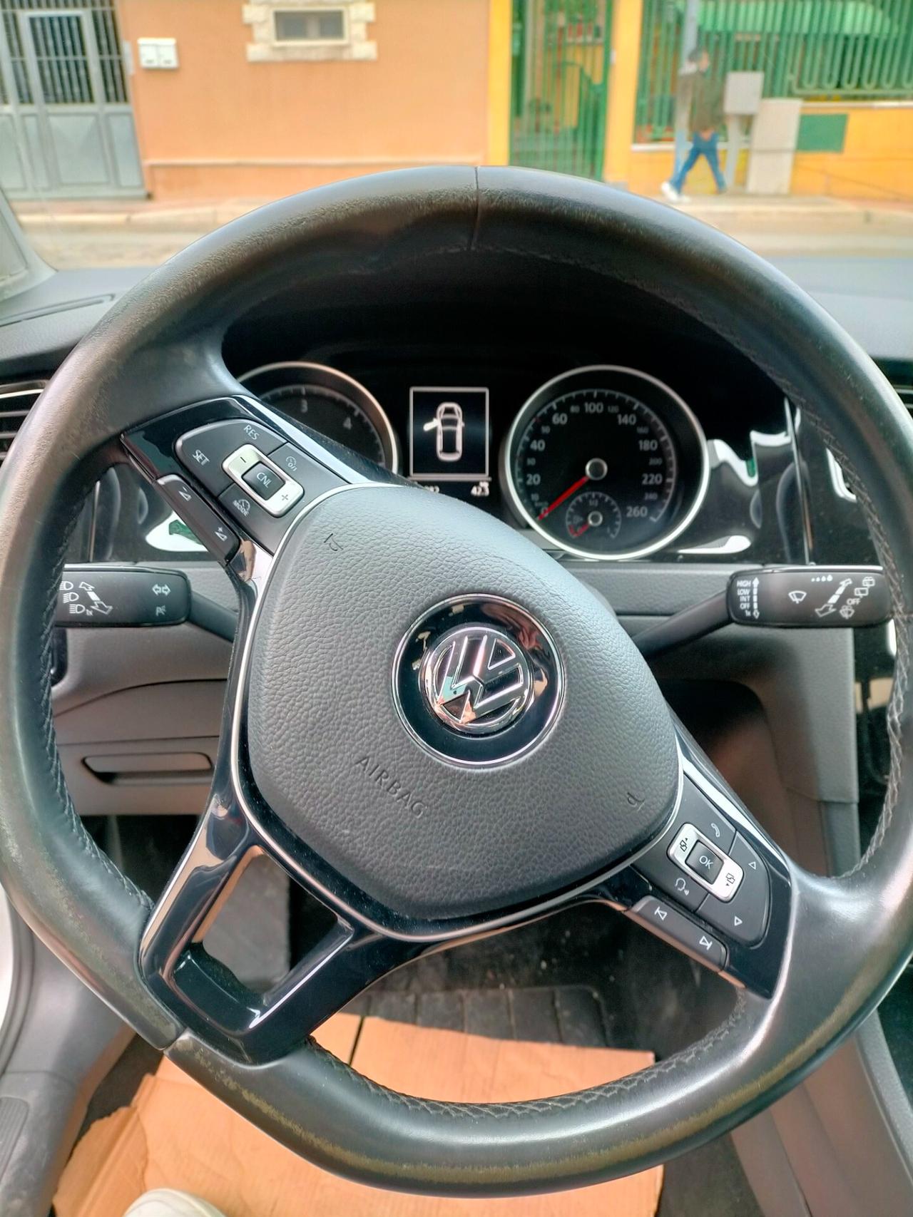 Volkswagen Golf 1.6 TDI 110 CV DSG 5p. Highline BlueMotion Technology