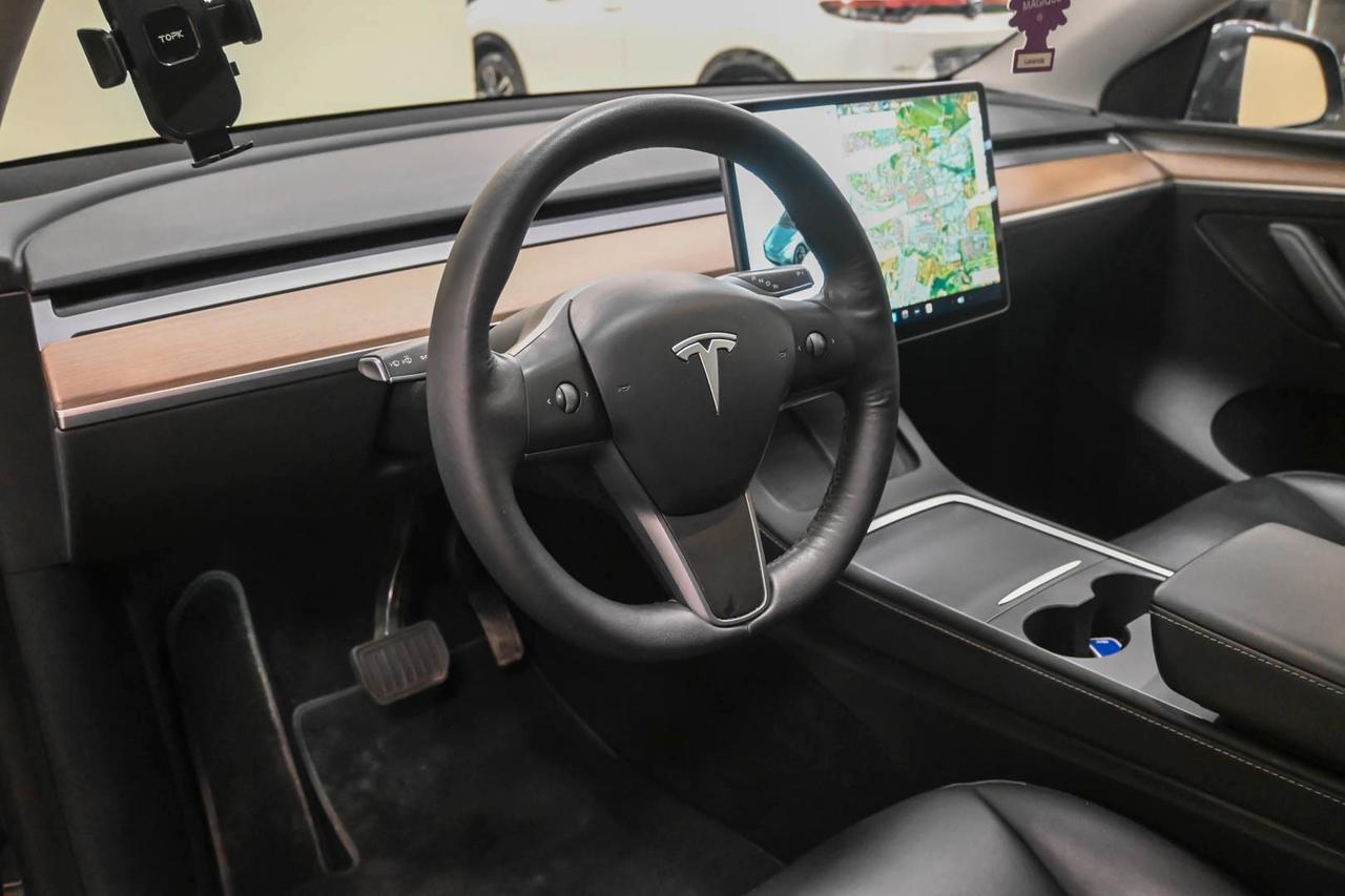 TESLA Model Y Model Y Long Range AWD