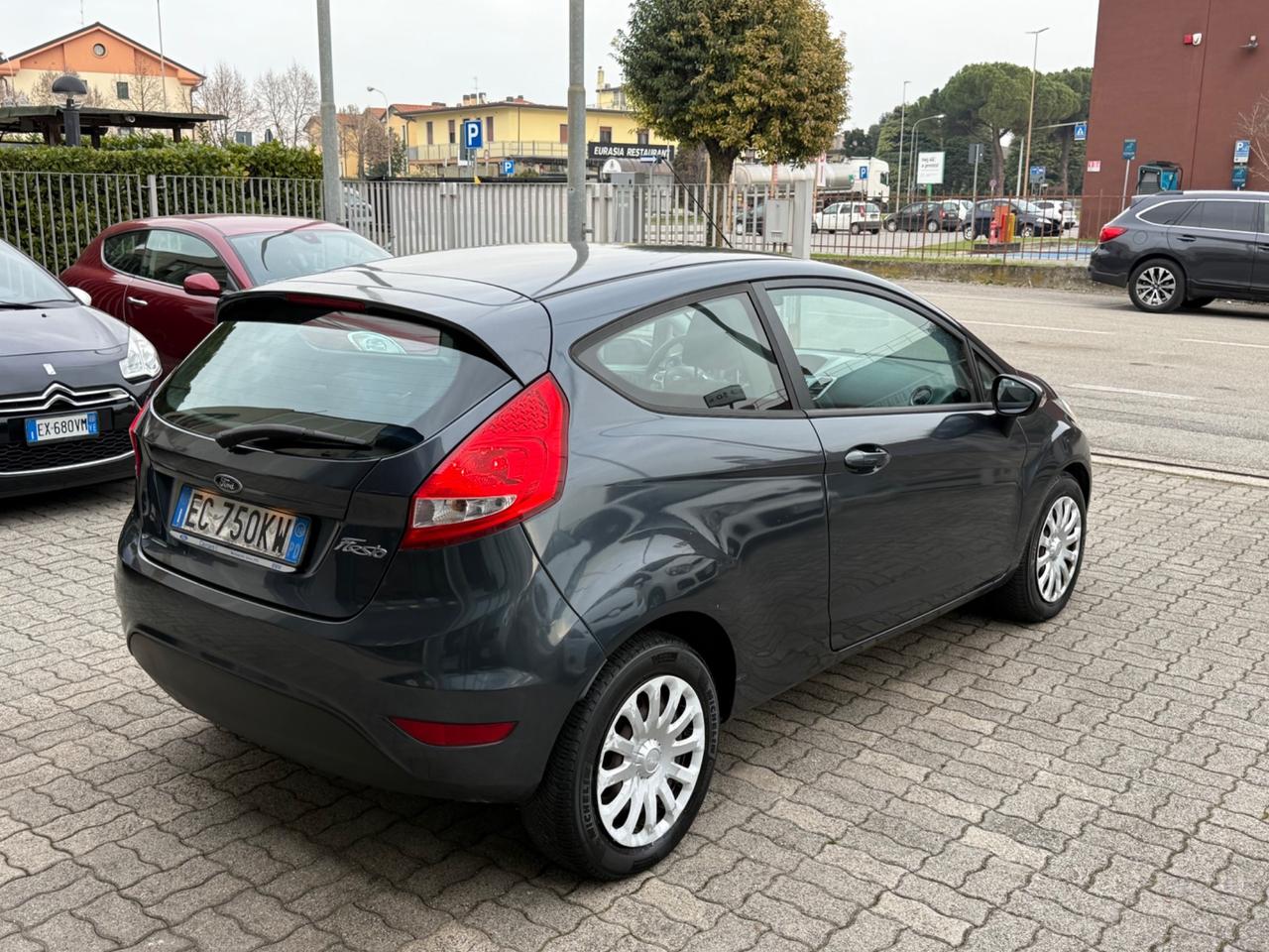 Ford Fiesta 1.4 3 porte Bz.- GPL