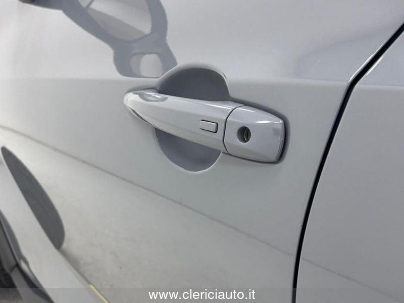 Nissan Juke 1.0 DIG-T 114 CV DCT Kiiro