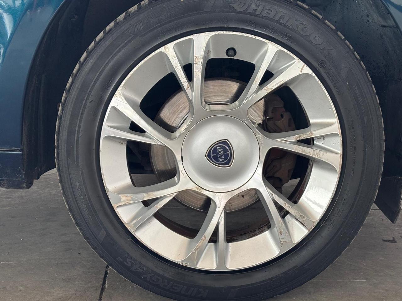 Ypsilon 1.2 69 CV 5P Platinum