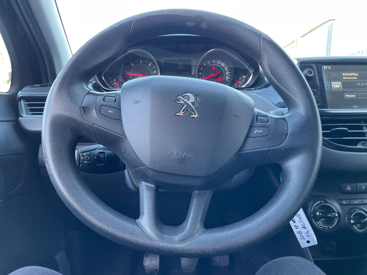 Peugeot 208 1.4 HDi 68 CV 5 porte in perfette condizioni