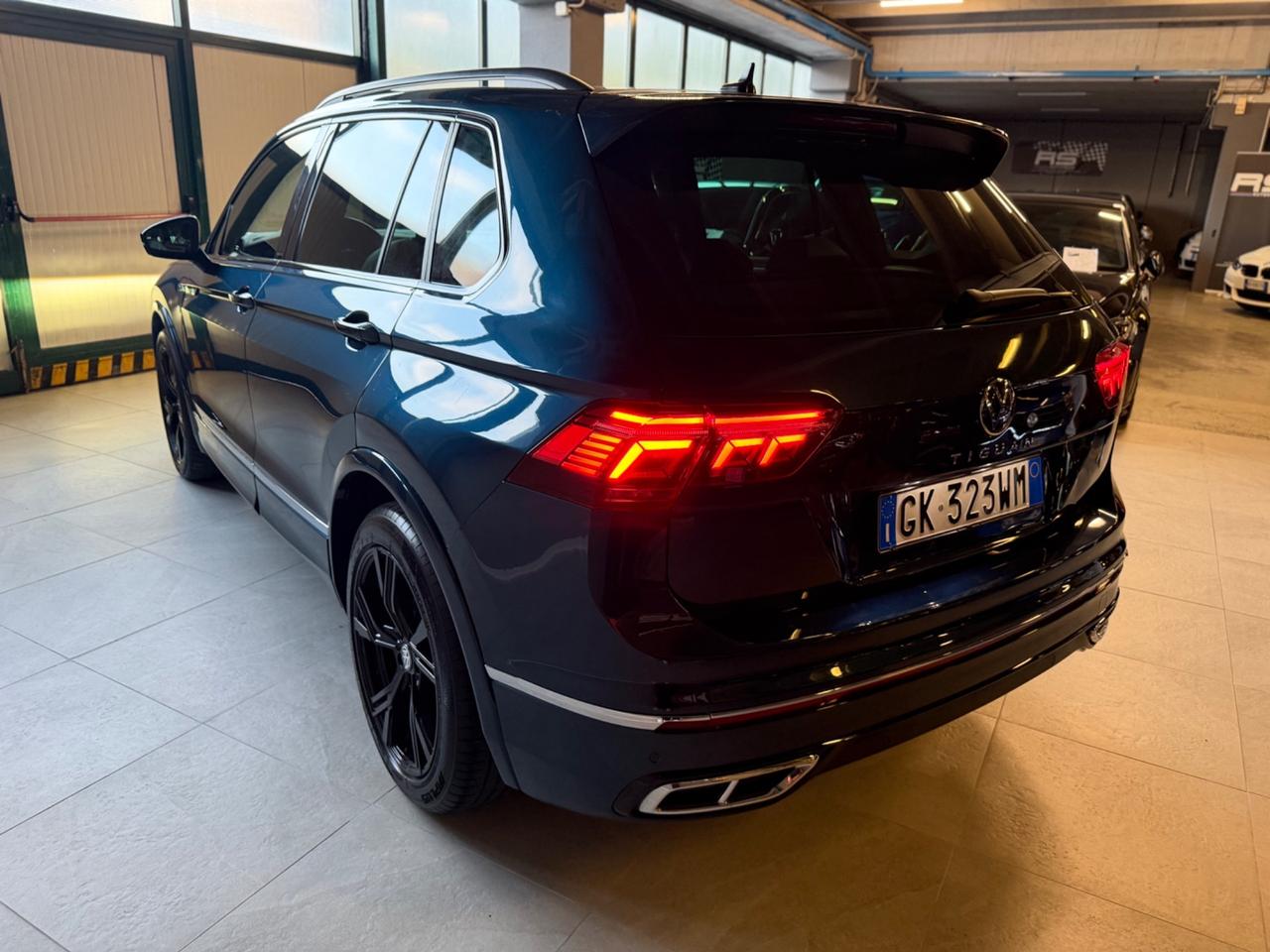 Volkswagen TIGUAN 2.0 TDI RLINE IQ MATRIX KMCERTIF