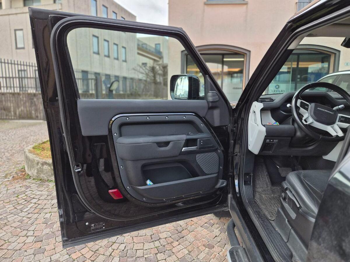 Land Rover Defender 90 3.0d i6 mhev X-Dynamic SE awd 200cv auto