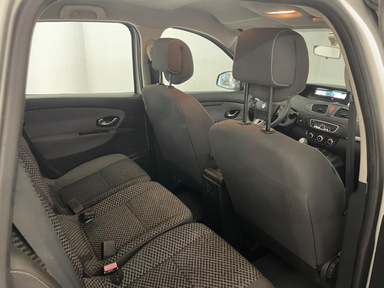 Renault Scenic Scénic 1.6 GPL Attractive Navi
