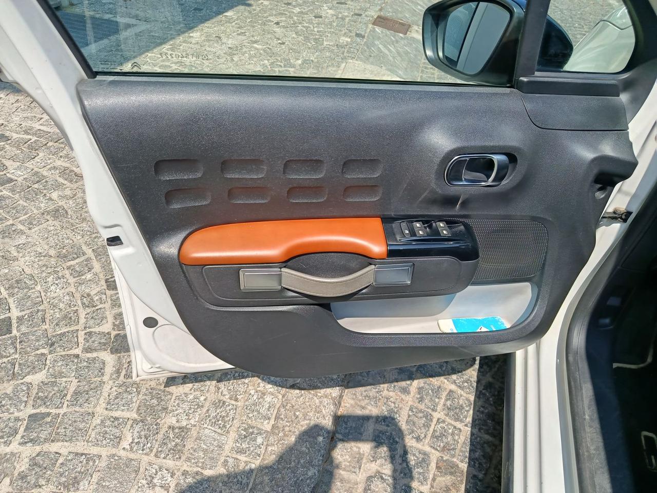 Citroen C3 Shine 1.6 Blue HDi 100 #11828