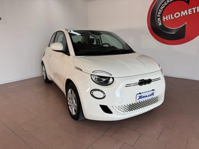 FIAT 500e Berlina 23,8 kWh Action