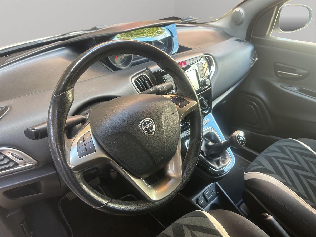 LANCIA - Ypsilon - 1.3 MJT 95 CV 5p. S&S NAVI Opening Ed