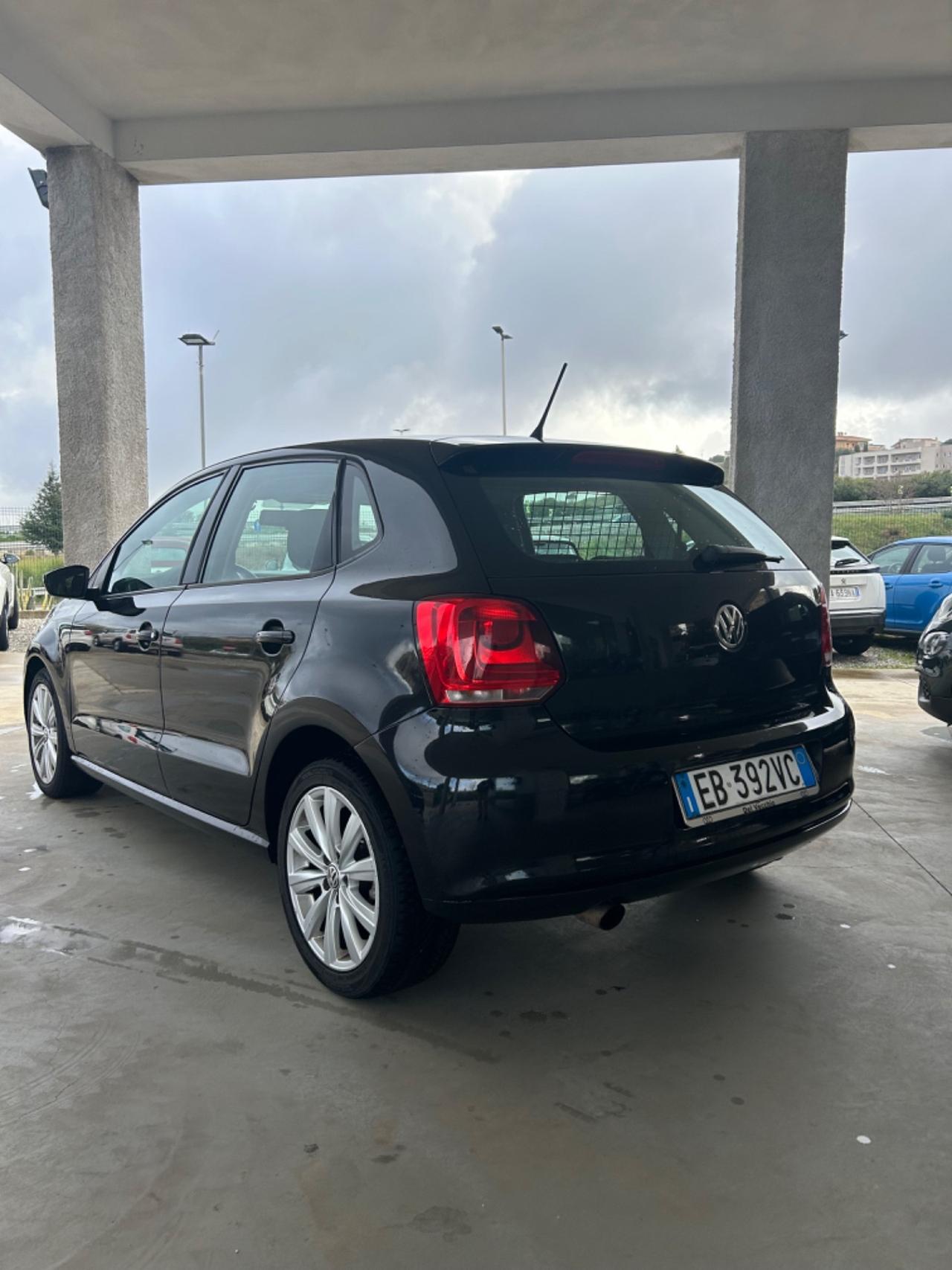 Volkswagen Polo 1.6 TDI CARPLAY