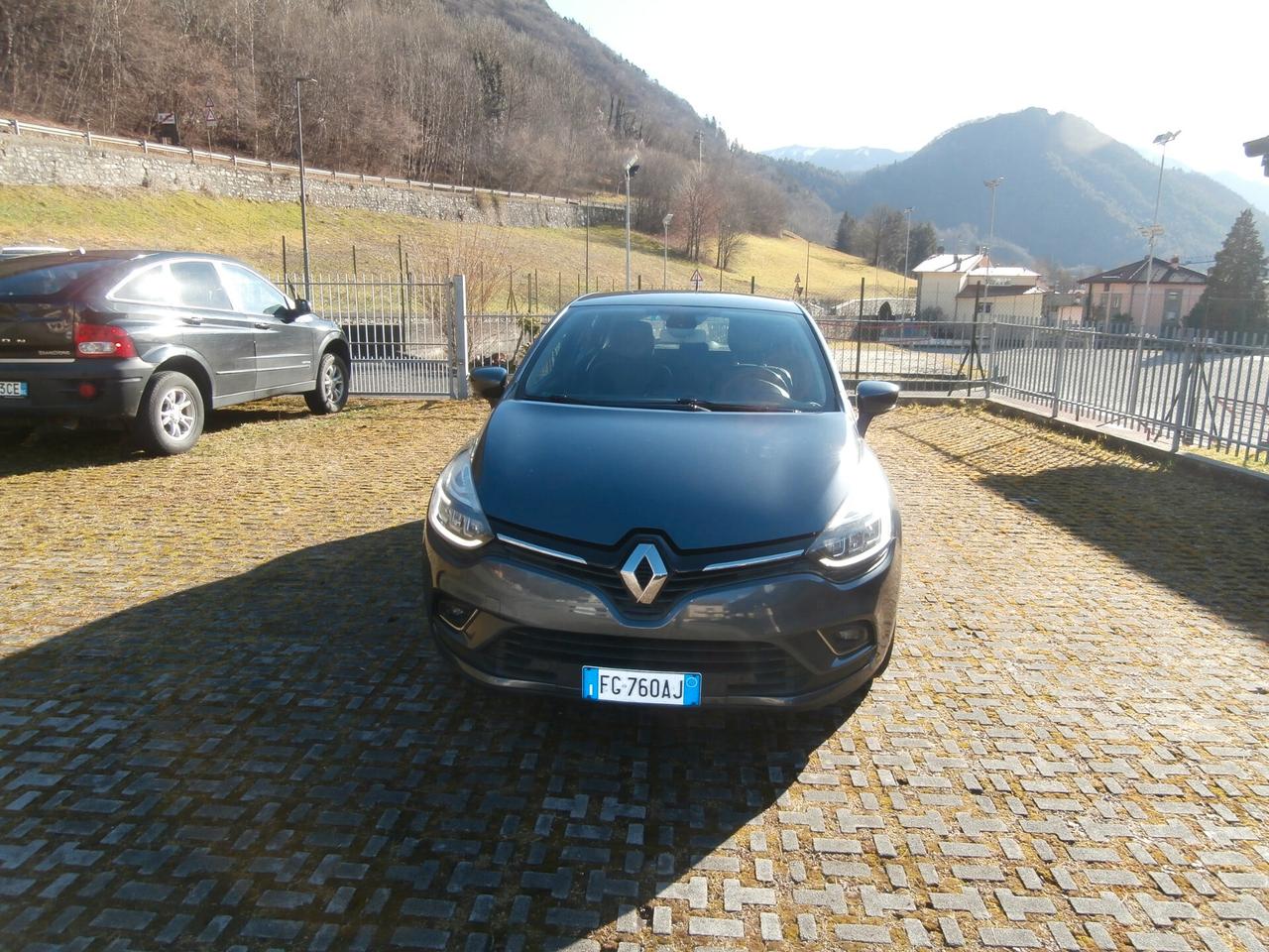 Renault Clio dCi 8V 90CV EDC Start&Stop 5 porte Energy Intens