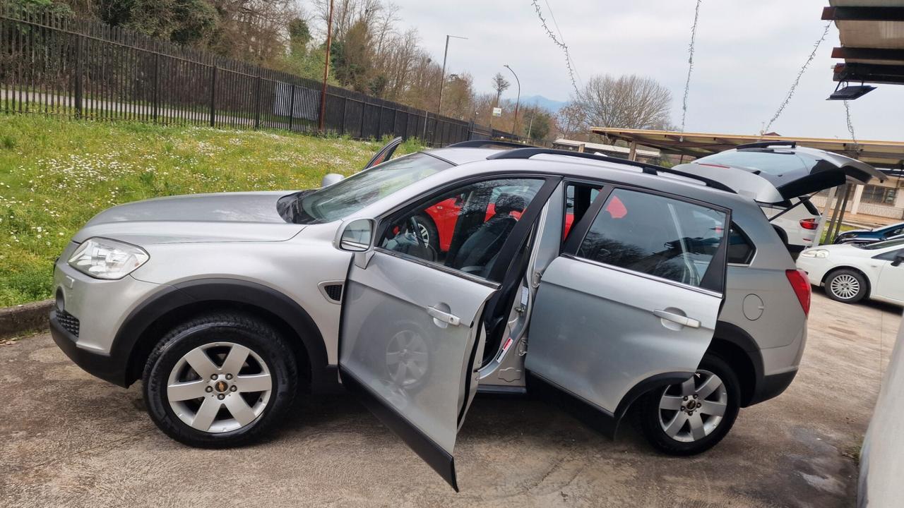 Chevrolet Captiva 2.0 VCDi LT 7 POSTI