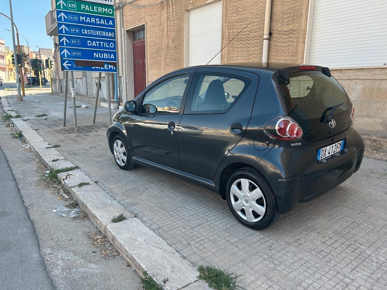 Toyota Aygo 1.0 12V VVT-i 5 porte