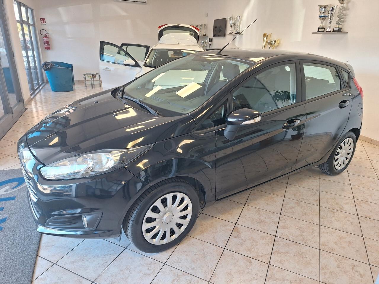 Ford Fiesta 1.5 TDCi 75CV 5 porte Business