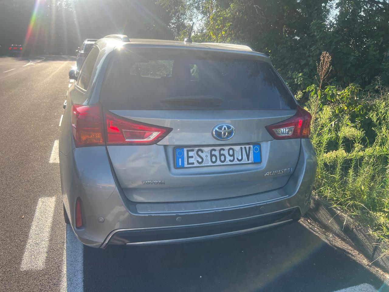 Toyota Auris Touring Sports 1.8 Hybrid Lounge